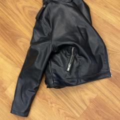 السترة، كما تم الإبلاغ عنه بواسطة HTM عبر iLost