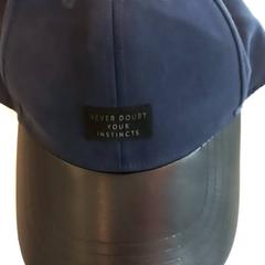 İLost kullanarak Arriva Limburg Zuid tarafından bildirildiği gibi Giyim aksesuarları Donkerblauwe