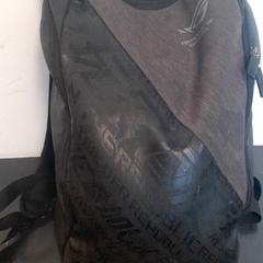 Motxilla, segons ha informat Qbuzz servicepunt  Emmen mitjançant iLost