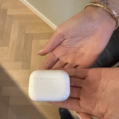 AirPods, iLost'a bildirildiği gibi
