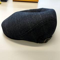 Kleding - Pet grijs, como reportado por Centraal magazijn utilizando o iLost