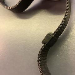 Hodinky Zwart, jak nahlášeno Eindhoven Airport pomocí iLost