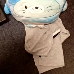 Polo & Joguina, segons ha informat Mövenpick Hotel Amsterdam City Centre mitjançant iLost