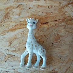 Sophie la girafe En caoutchouc pour bebe がiLostで IKEA Rennes - Pacé によって報告されました