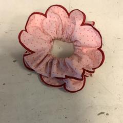 Scrunchie scrunchie, amint azt Artis az iLost segítségével jelentette.