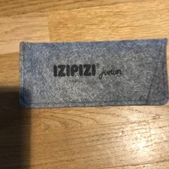 İLost kullanarak Designer Outlet Roermond tarafından bildirildiği gibi Güneş gözlüğü