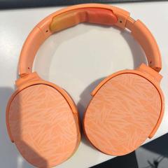سماعات الرأس headphones، كما تم الإبلاغ عنه بواسطة Universitair Sportcentrum (USC) عبر iLost