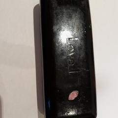 Custodia per gli occhiali noir, come riportato da TCL utilizzando iLost