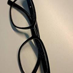 Szemüveg, amint azt Ziekenhuis Oost-Limburg az iLost segítségével jelentette.