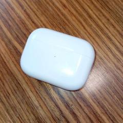 Etui na słuchawki, zgłoszono przez Regio Antwerpen - Brussel przy użyciu iLost