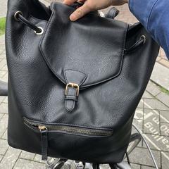 Black bag zwarte tas, segons s'ha informat a iLost