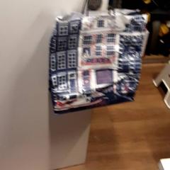 Bossa, segons ha informat Qbuzz ZHN mitjançant iLost