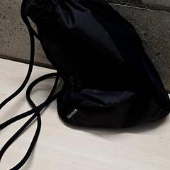 Taška, jak nahlášeno Arriva Oost-Brabant pomocí iLost