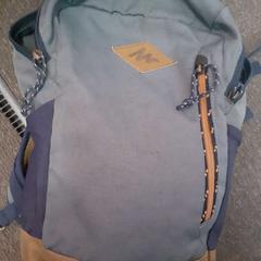 Taška handdoek + fles, ako bolo nahlásené Regio Limburg - Leuven pomocou iLost