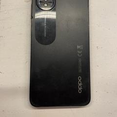 Mobiltelefon Oppo, som rapportert av HTM ved bruk av iLost