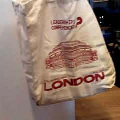 Hordtáska, amint azt Qbuzz ZHN az iLost segítségével jelentette.