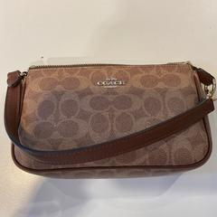 Tasje  La Borde, UK, jak nahlášeno Gemeente Amsterdam pomocí iLost