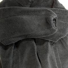 الملابس - jas، كما تم الإبلاغ عنه بواسطة Regio Antwerpen - Brussel عبر iLost