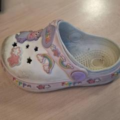 Zapatos de bebé, ha sido reportado por IKEA Metz con iLost
