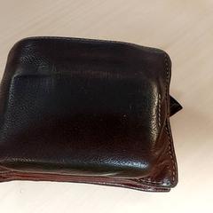 Billetera Abrao Jose, ha sido reportado por Regio Oost-Vlaanderen con iLost