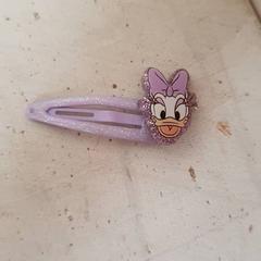 Haarklip Roze, zoals gemeld door DierenPark Amersfoort met iLost