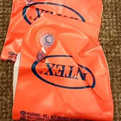 Zwembandjes Oranje, zoals gemeld door Van der Valk Hotel Apeldoorn - De Cantharel met iLost