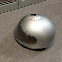 Hainbat - Helm grijs, gisa salatu by Regio Oost-Vlaanderen iLost erabiliz