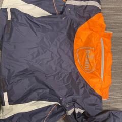 Jas Postnl, iLost를 사용하여 Pathé Zwolle에 보고됨