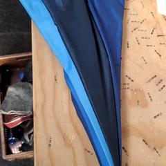 Regenschirm Blauw, gemeldet von Schaatsbaan Rotterdam über iLost