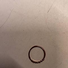 Prsteň, ako bolo nahlásené Qbuzz ZHN pomocou iLost