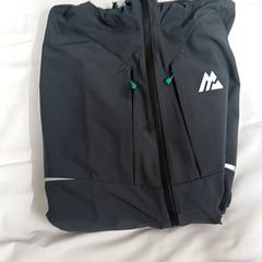 Dzseki, amint azt Grand Hotel Amrâth Amsterdam az iLost segítségével jelentette.