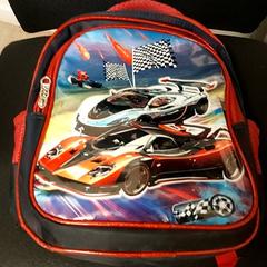 Artykuły szkolne - Boekentas, zgłoszono przez Centraal magazijn przy użyciu iLost