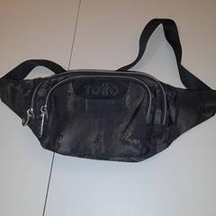 Bolsa Groen, ha sido reportado por Van der Valk Hotel Schiphol con iLost