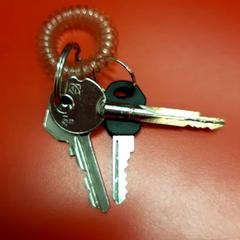 المفاتيح، كما تم الإبلاغ عنه بواسطة UvA REC عبر iLost