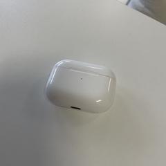 AirPod case wit, som rapporterats till iLost