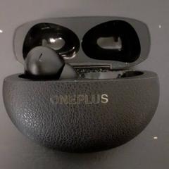 Funda para auriculares, segundo informou Qbuzz servicepunt  Emmen usando iLost