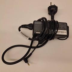 Adapter, amint azt HvA Amstelcampus az iLost segítségével jelentette.