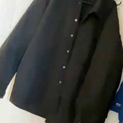 Chaqueta Zwart, ha sido reportado por Artis con iLost