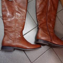 Skor (underkategori) Brown, rapporterat av Inntel Hotels Amsterdam Centre med iLost