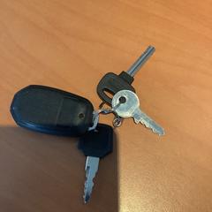 Clau, segons ha informat Gemeente Amsterdam - Bureau Gevonden Voorwerpen mitjançant iLost