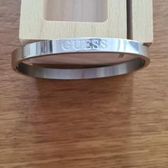 Guess armband, iLost-i jakinarazi zaion moduan