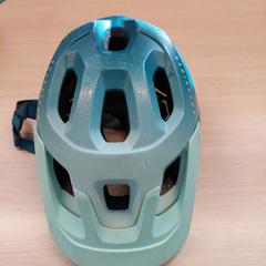 Hainbat - Fietshelm, gisa salatu by Centraal magazijn iLost erabiliz