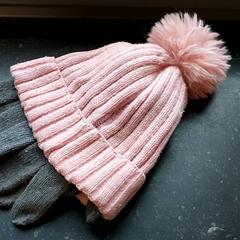 Kleidung - Muts en handschoenen, gemeldet von Regio Oost-Vlaanderen über iLost