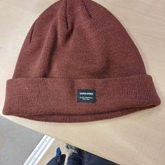 Beanie Bordeaux, gemeldet von IKEA Toulon über iLost