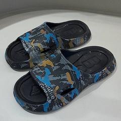 Zapatillas Black foam, ha sido reportado por Van der Valk Hotel Schiphol con iLost