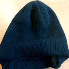 Oblečení - muts, jak nahlášeno Regio Antwerpen - Brussel pomocí iLost