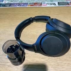 ヘッドホン Black がiLostで MEININGER Hotel Berlin East Side Gallary によって報告されました