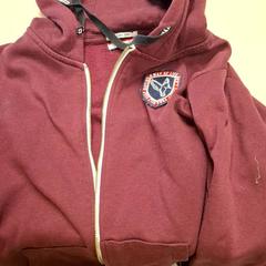 Jaqueta Enfant bordeau, segons ha informat IKEA Grenoble mitjançant iLost