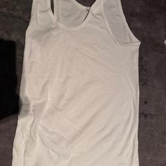 Tanktop, zoals gemeld door Van der Valk Hotel Haarlem met iLost