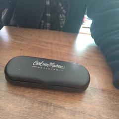 Brillen Koker, segons s'ha informat a iLost